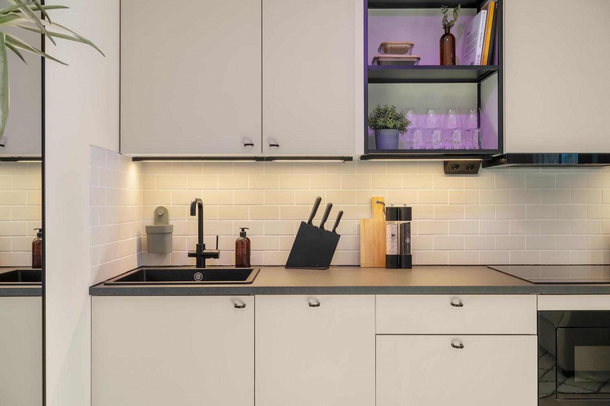 Home Away Apartments Stockholm Bagian luar foto
