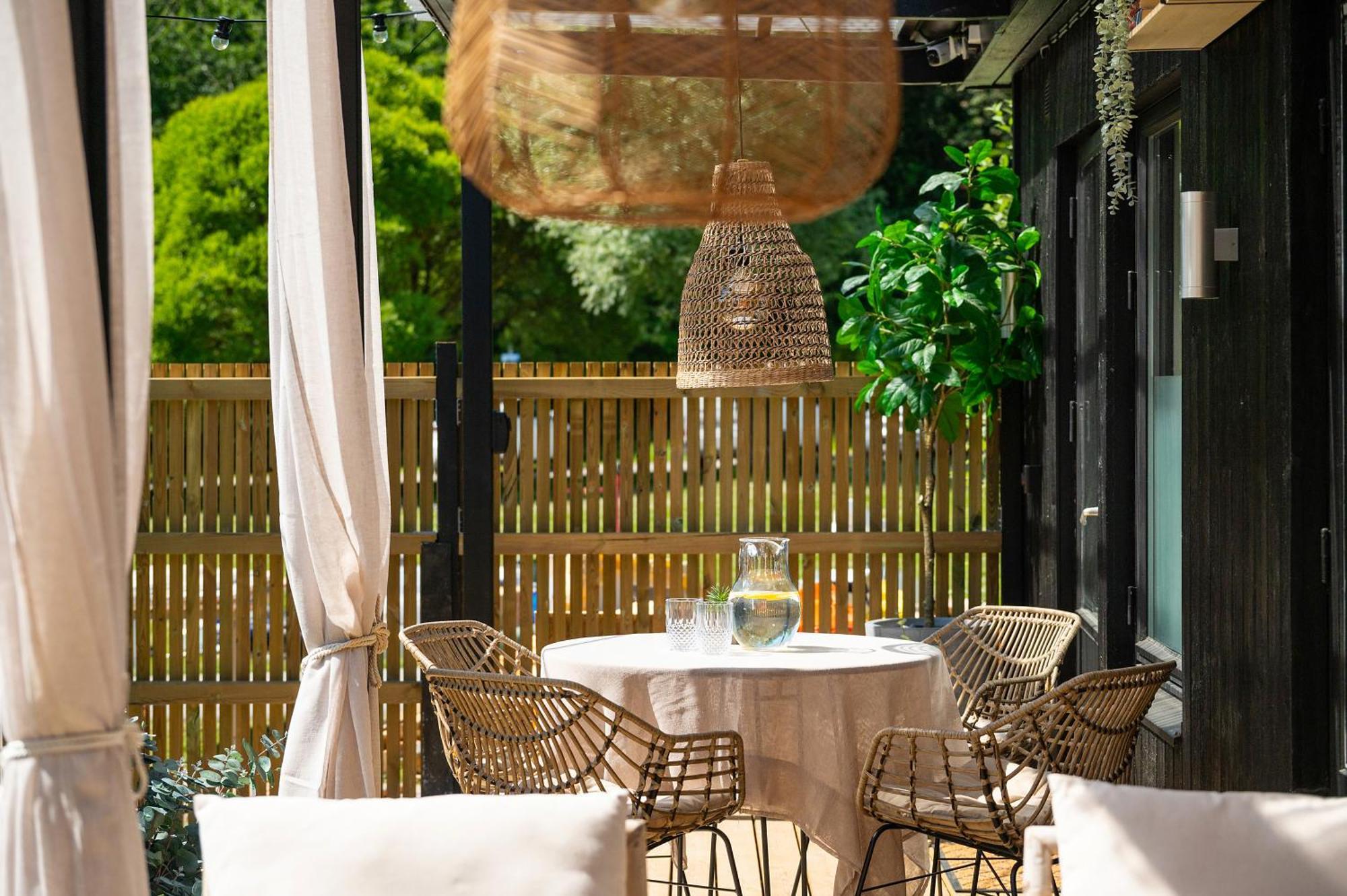 Home Away Apartments Stockholm Bagian luar foto